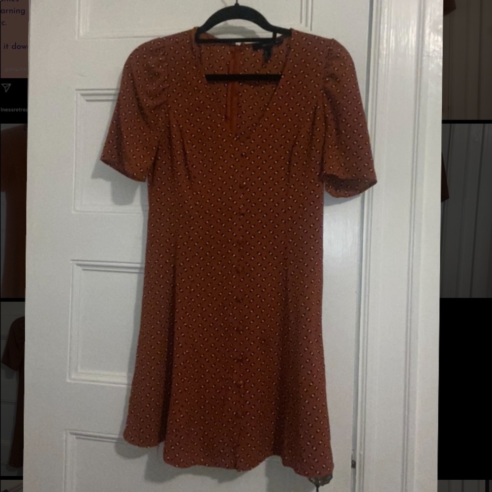 short sleeve, v-neck mini-dress